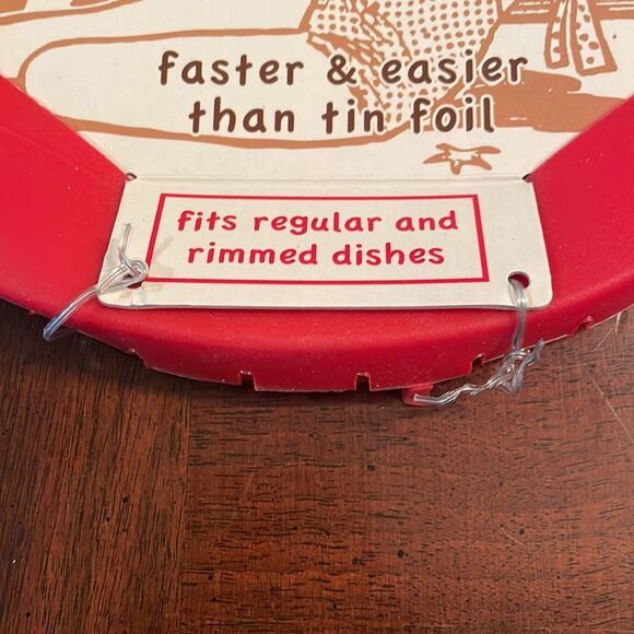 Adjustable Silicone Pie Shield 8-11" Pies - Picture 4 of 7